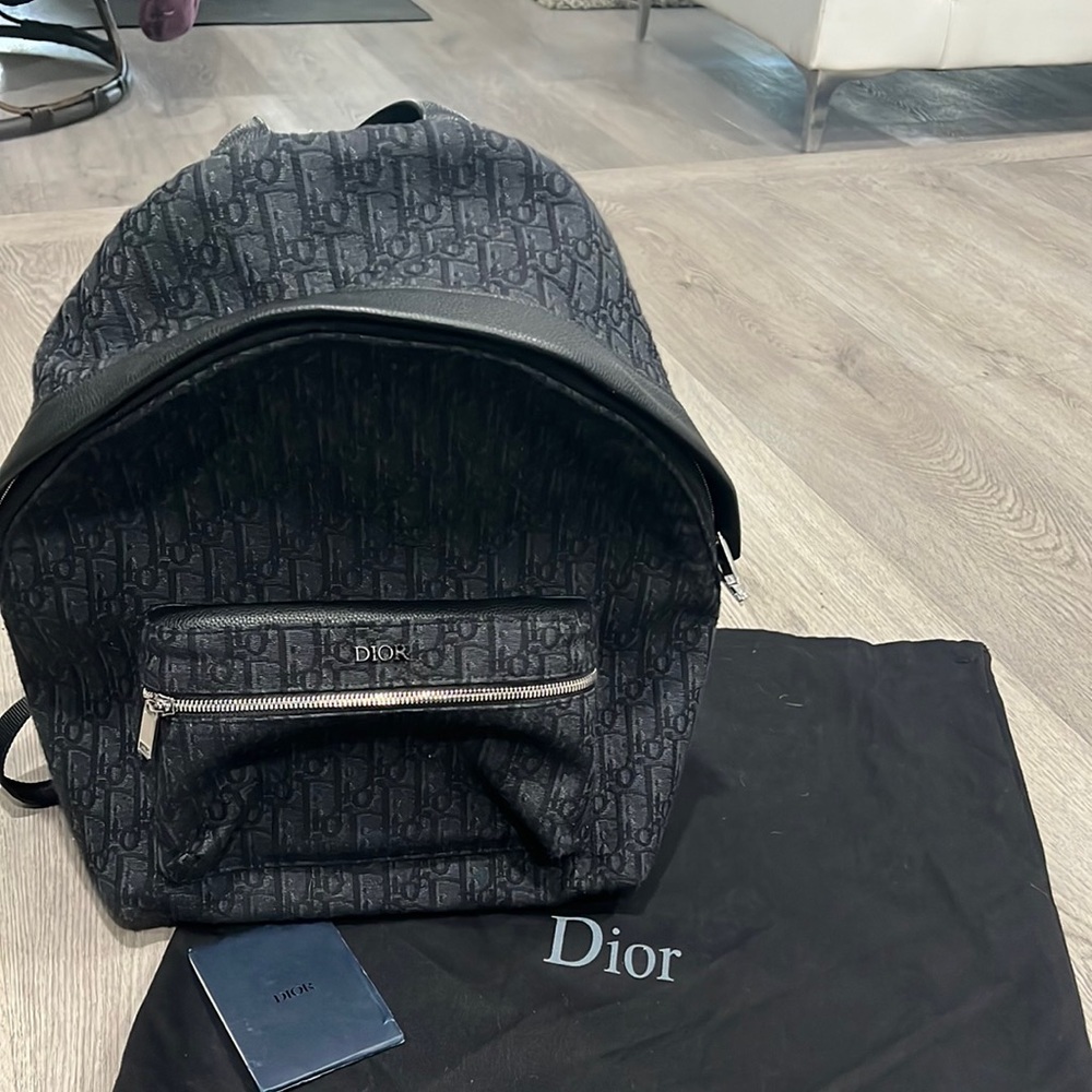 RIDER BACKPACK
Black Dior Oblique Jacquard